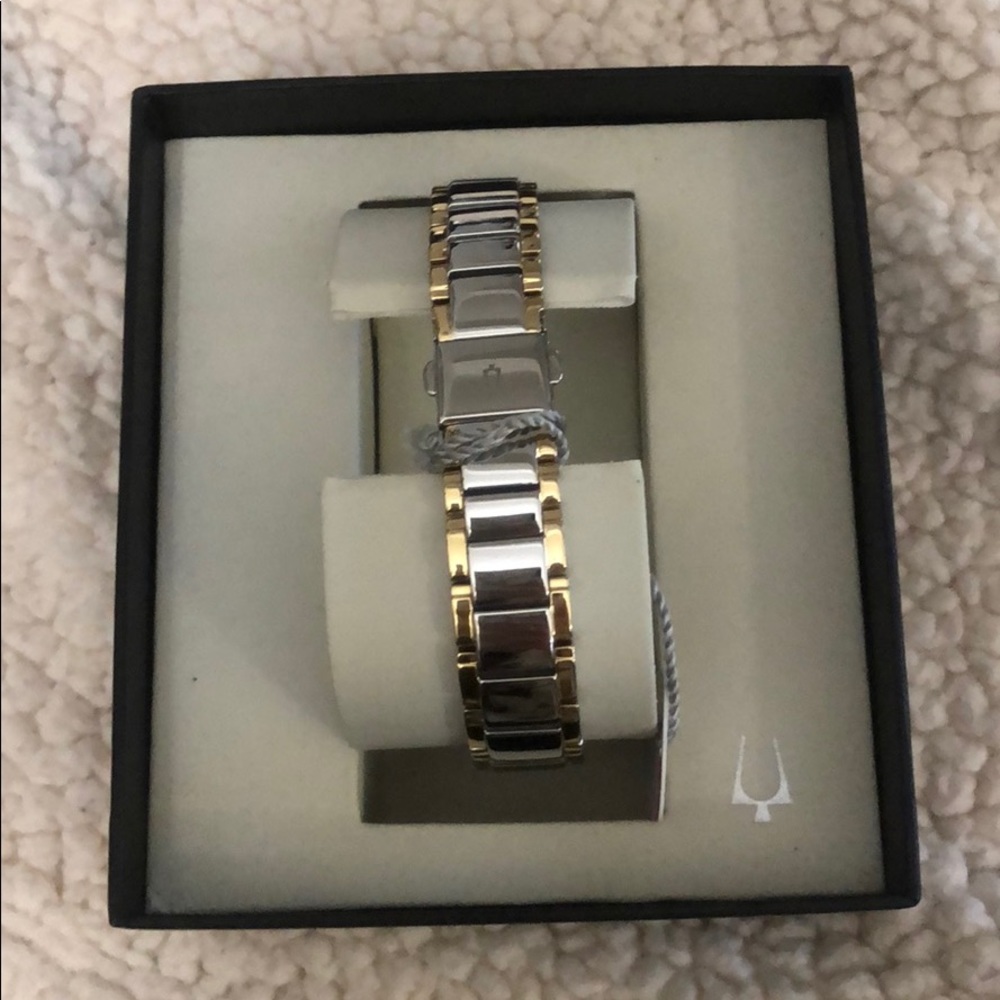Bulova watch - Picture 2 of 3